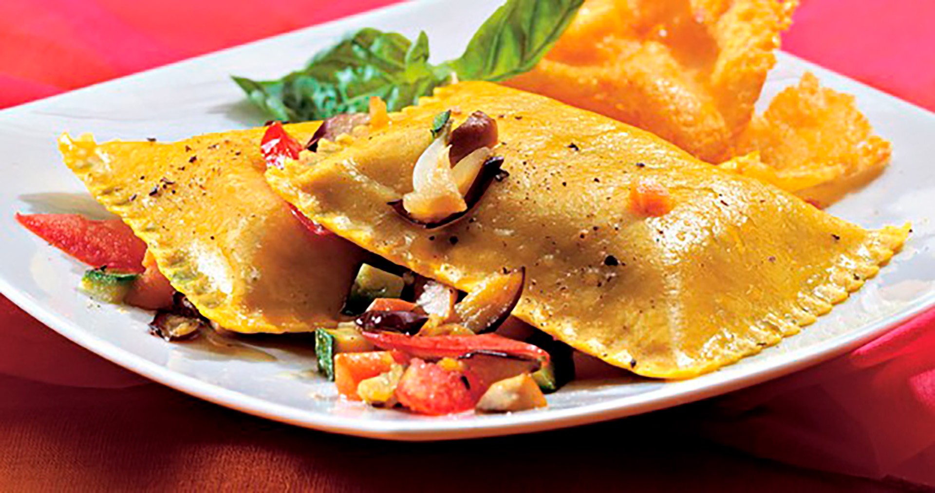 Massa Recheada Ravioloni Ricotta/Bufala/Espinafres Congelada Divine Cx 2 kg