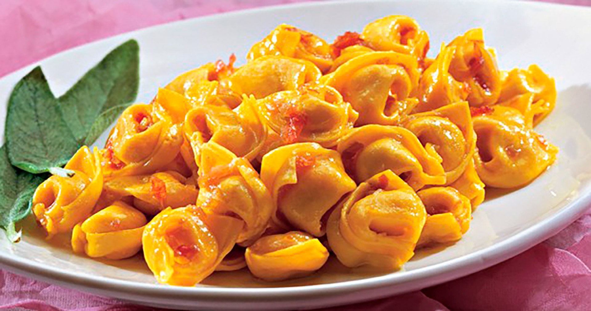 Massa Recheada Tortellini Bolonhesa Congelada Lab Cx 3 kg