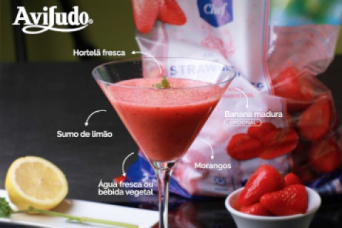 SMOOTHIE DE MORANGO AVILUDO SMOOTHIE DE MORANGO AVILUDO